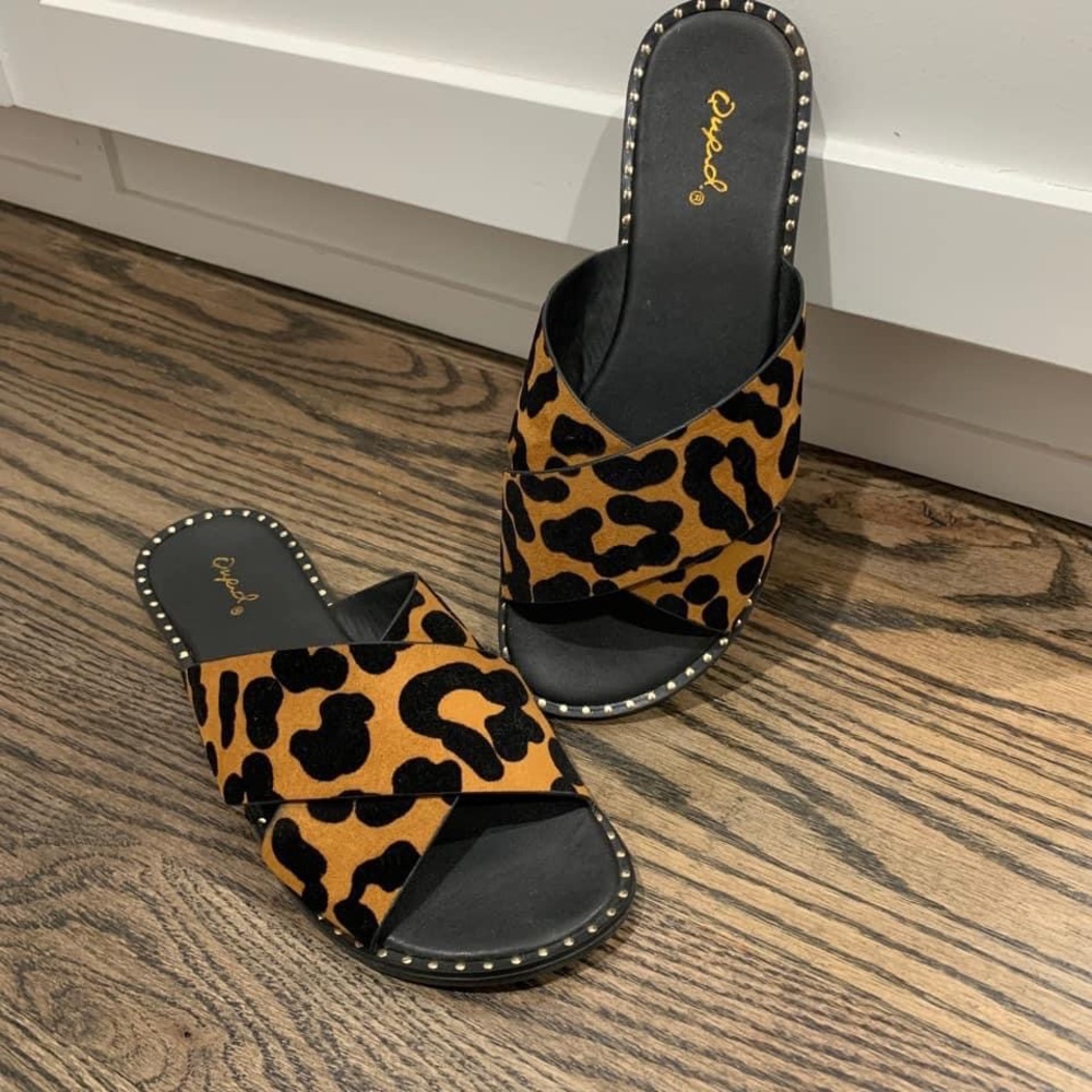 Leopard sandals